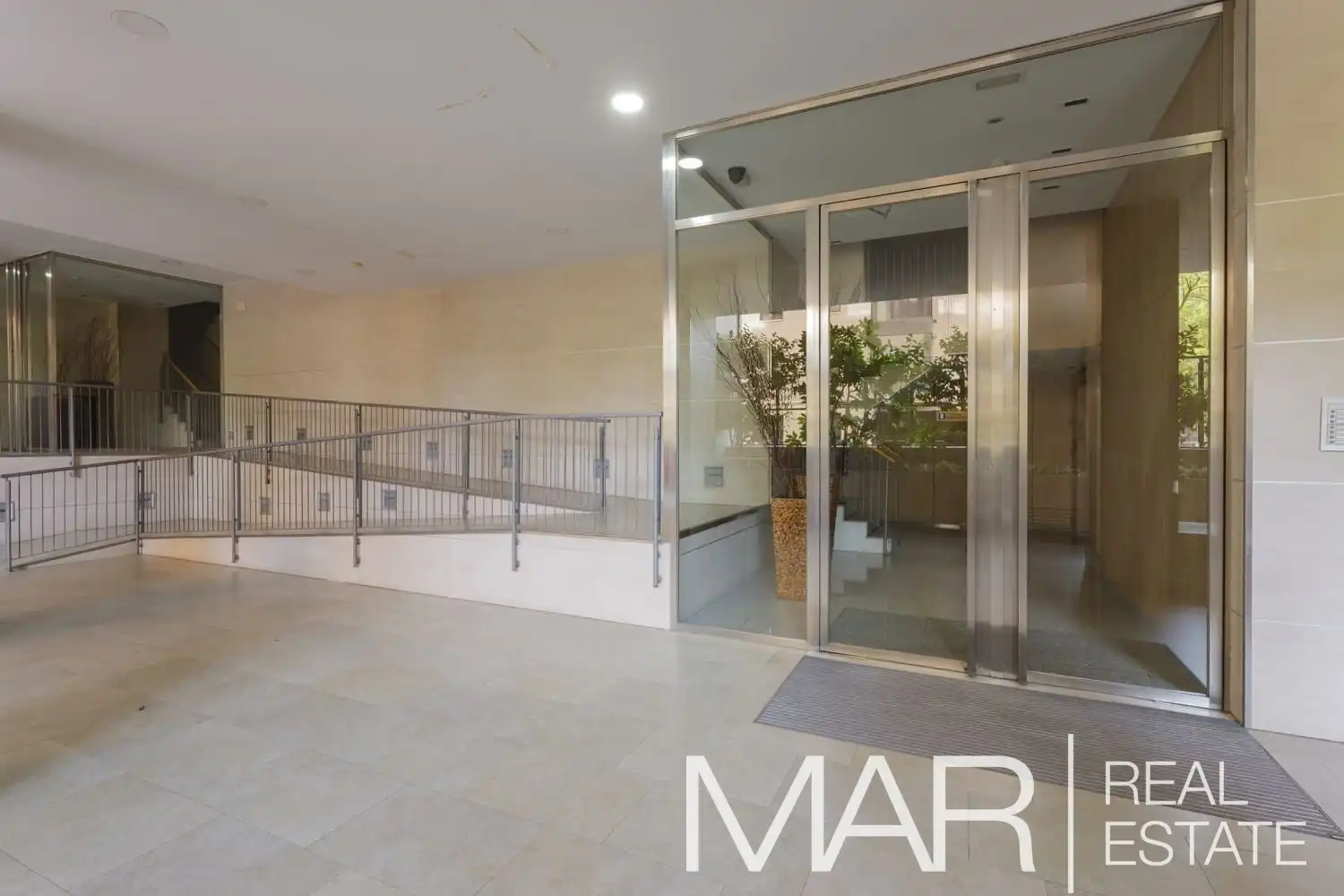 Flat for sale in Calle Nogales, Acacias