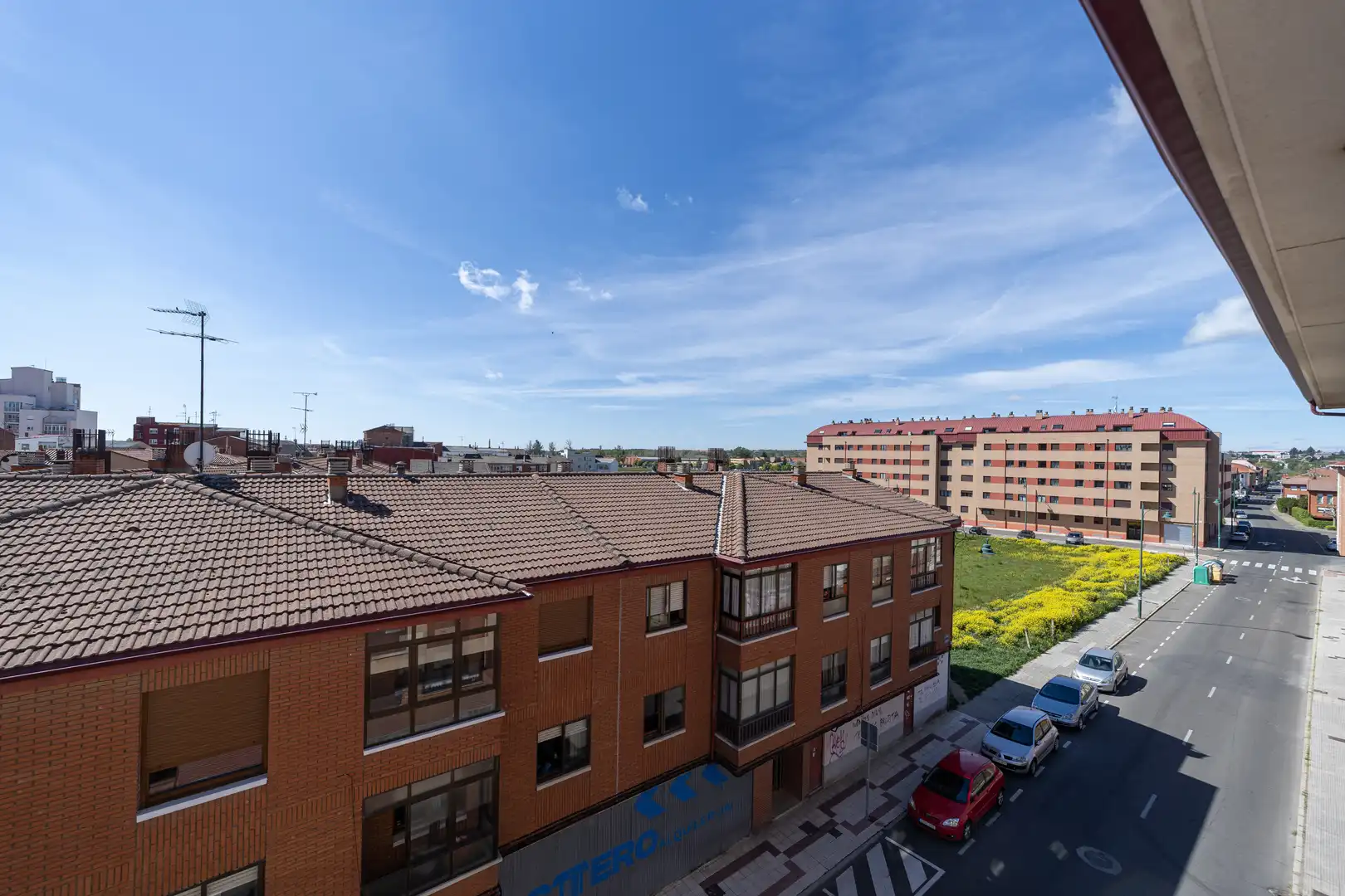 Vista exterior de Piso en venta en San Andrés del Rabanedo con Calefacción