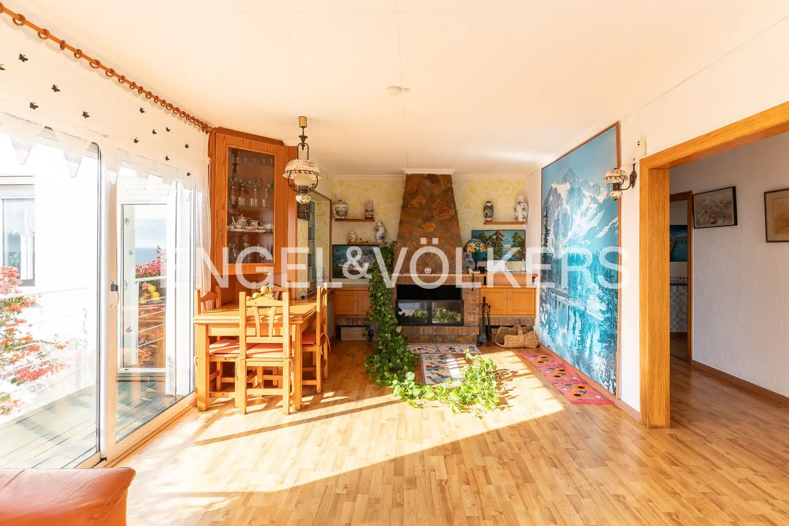 Sala de estar de Casa o chalet en venta en Pineda de Mar con Calefacción, Jardín privado y Terraza
