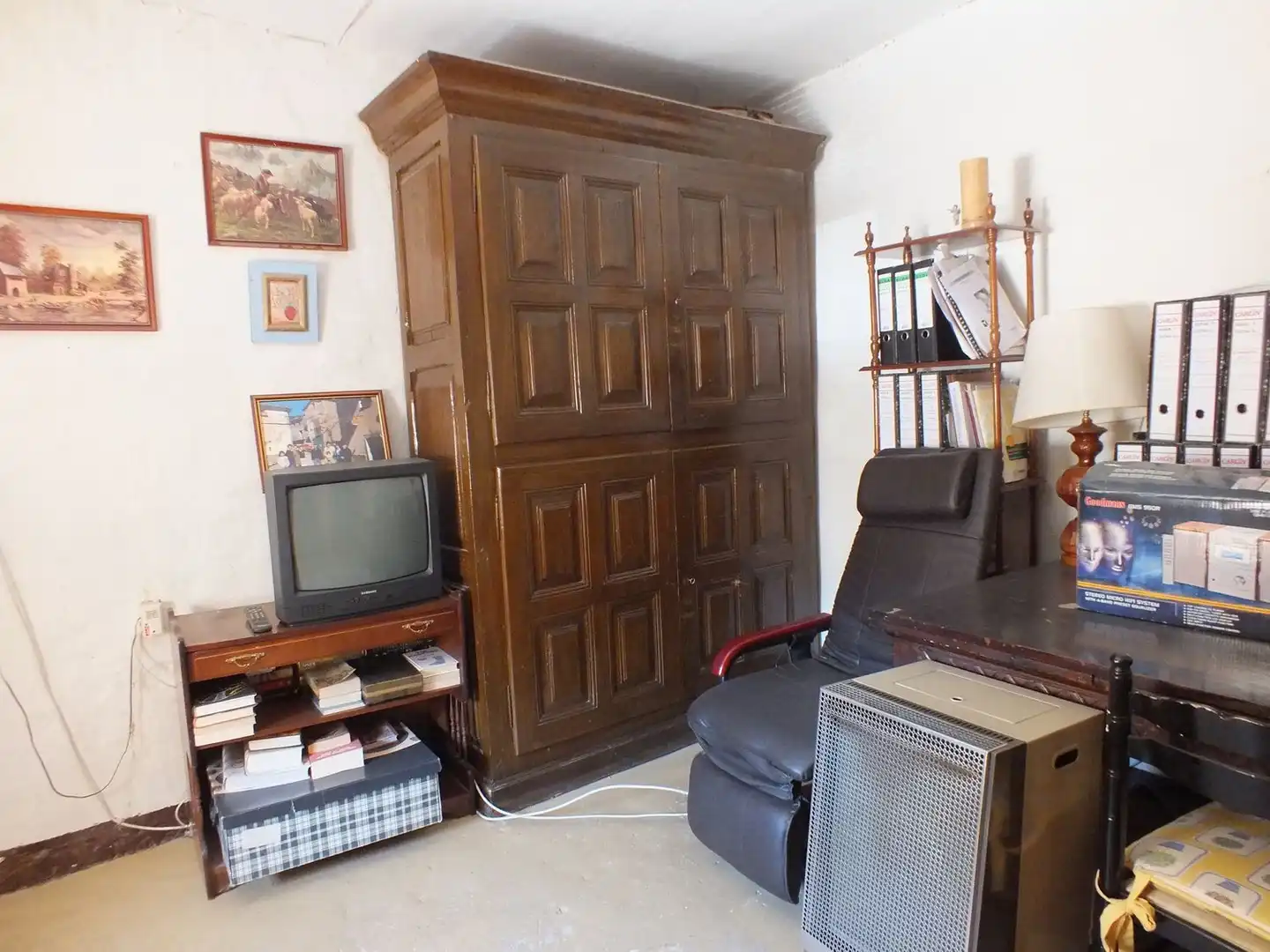 Wohnzimmer von Geschaftsraum zum Verkauf in Alquézar