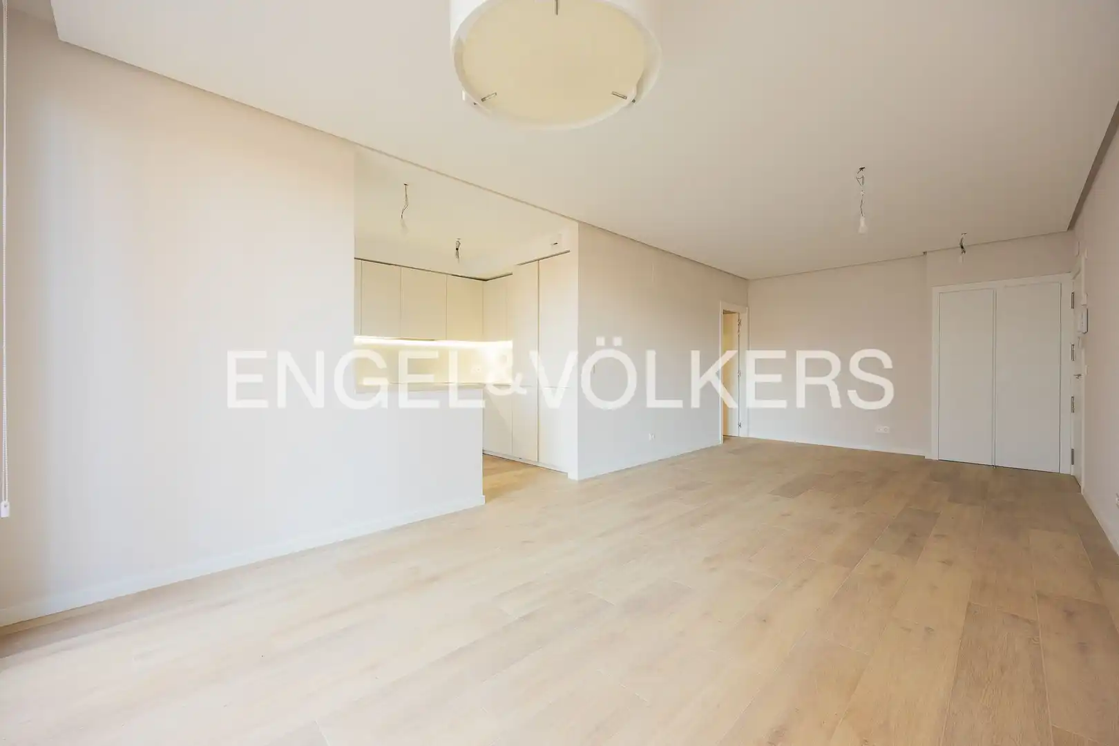 Living room of Flat for sale in Abando - Albia