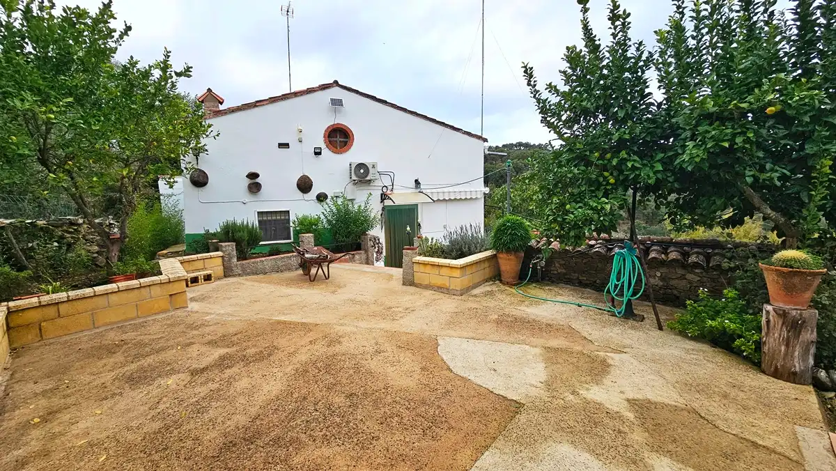 Garden of Houses for sale in Cortegana  with Private garden, Terrace and Storage room