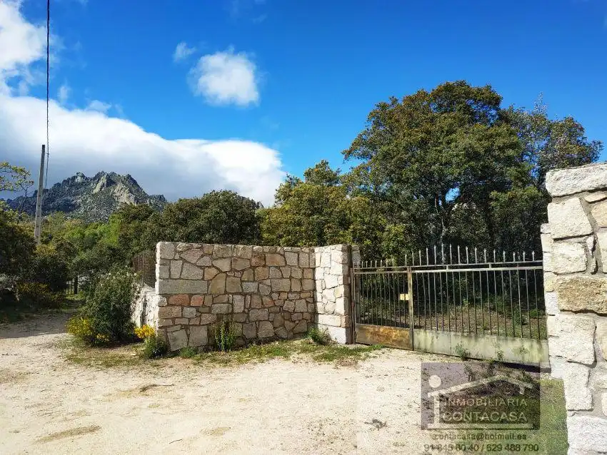 Finca rústica en venta en La Cabrera