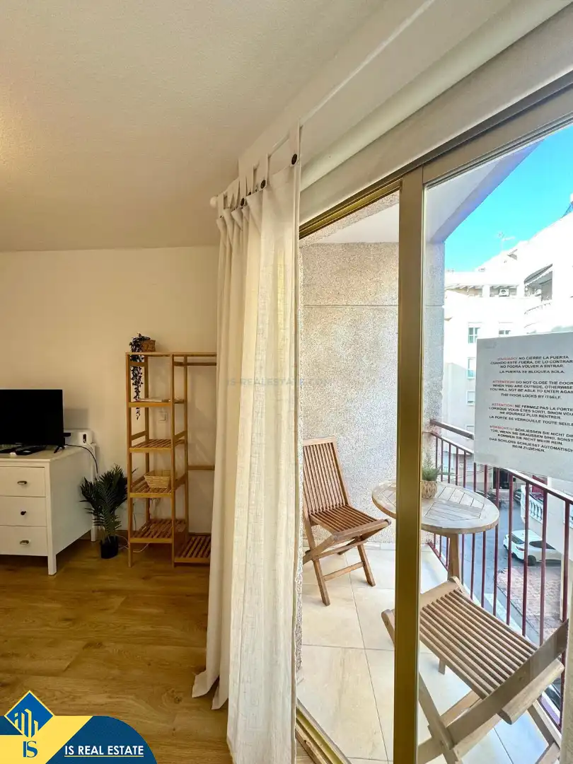 Terrasse von Wohnung zur Miete in Torrevieja mit Klimaanlage, Heizung und Terrasse