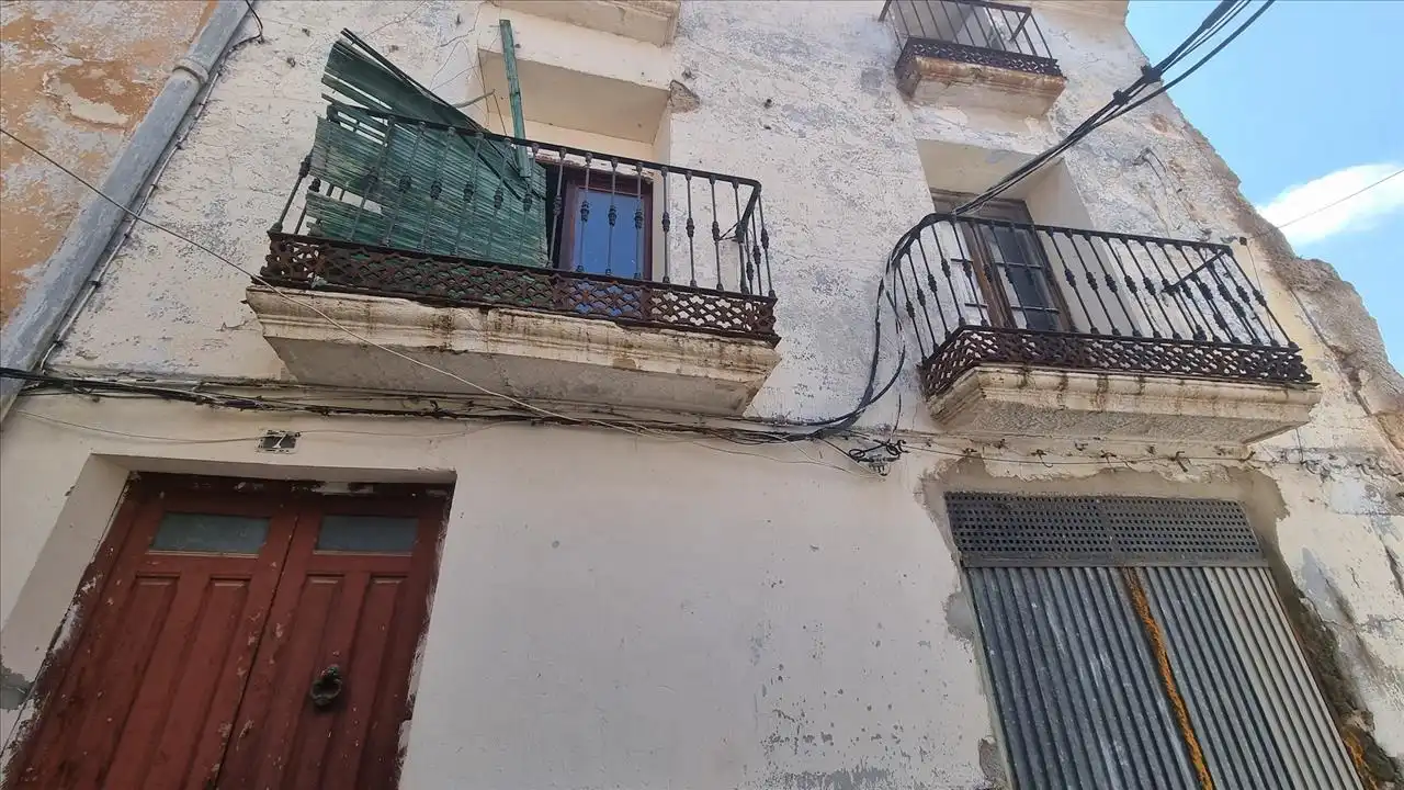 Detached homes for sale in Panderilla, Escatrón
