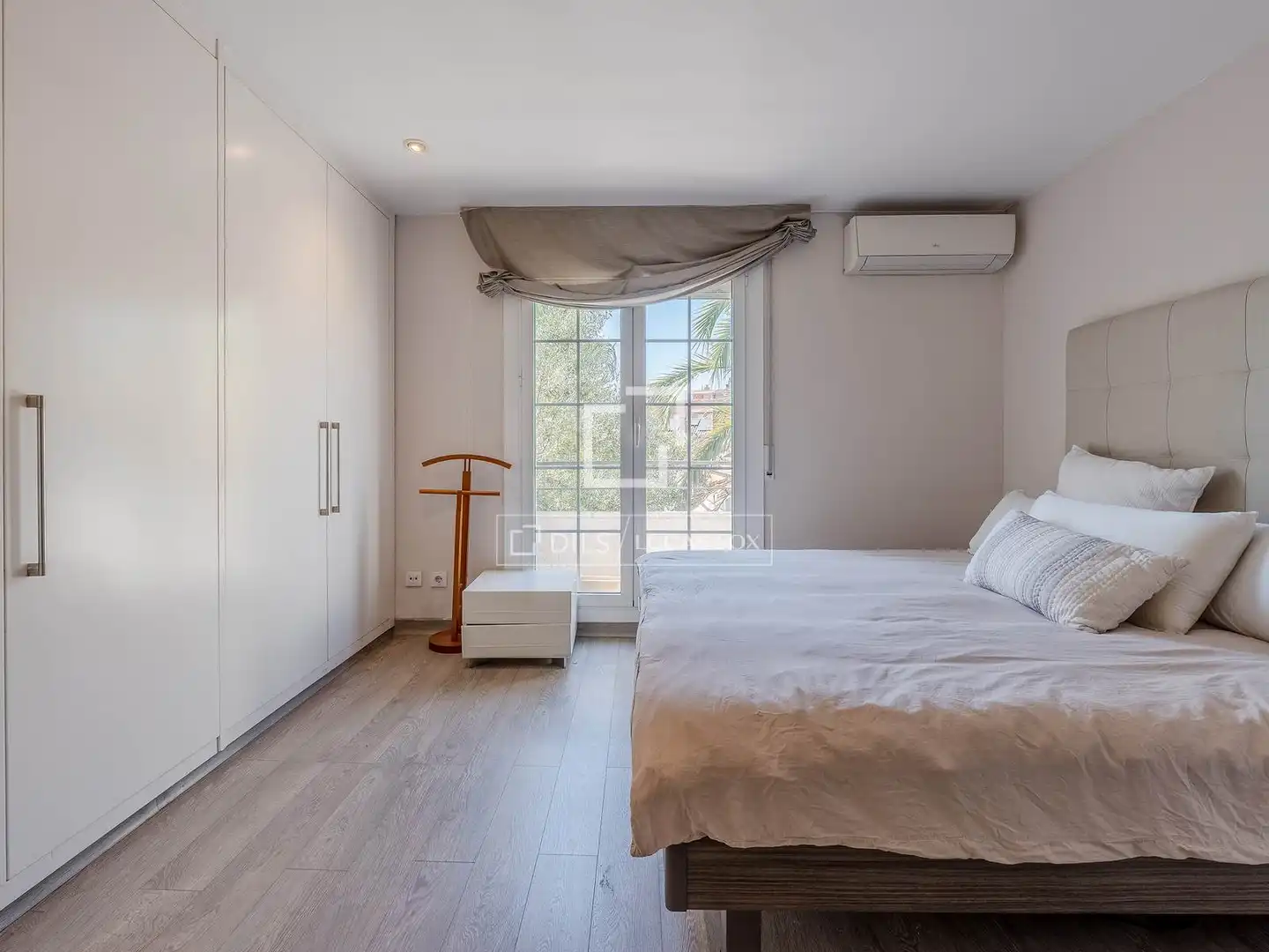 Dormitori de Casa o xalet en venda en Esplugues de Llobregat amb Aire condicionat, Calefacció i Terrassa