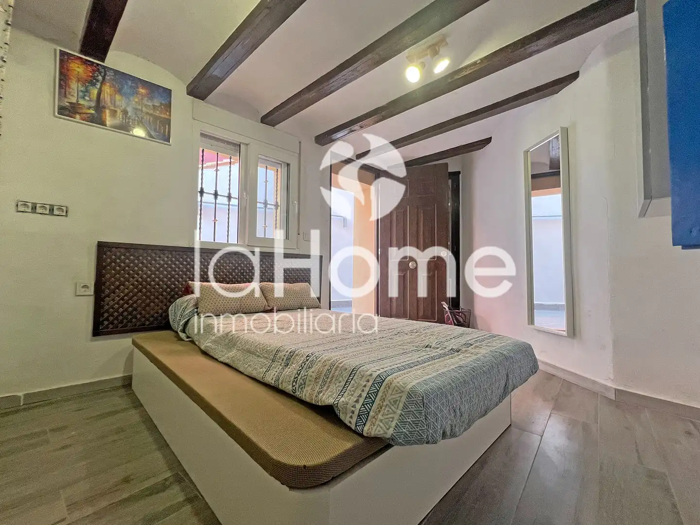 Habitación de Casa adosada en venta en Paterna con Aire acondicionado, Terraza y Horno