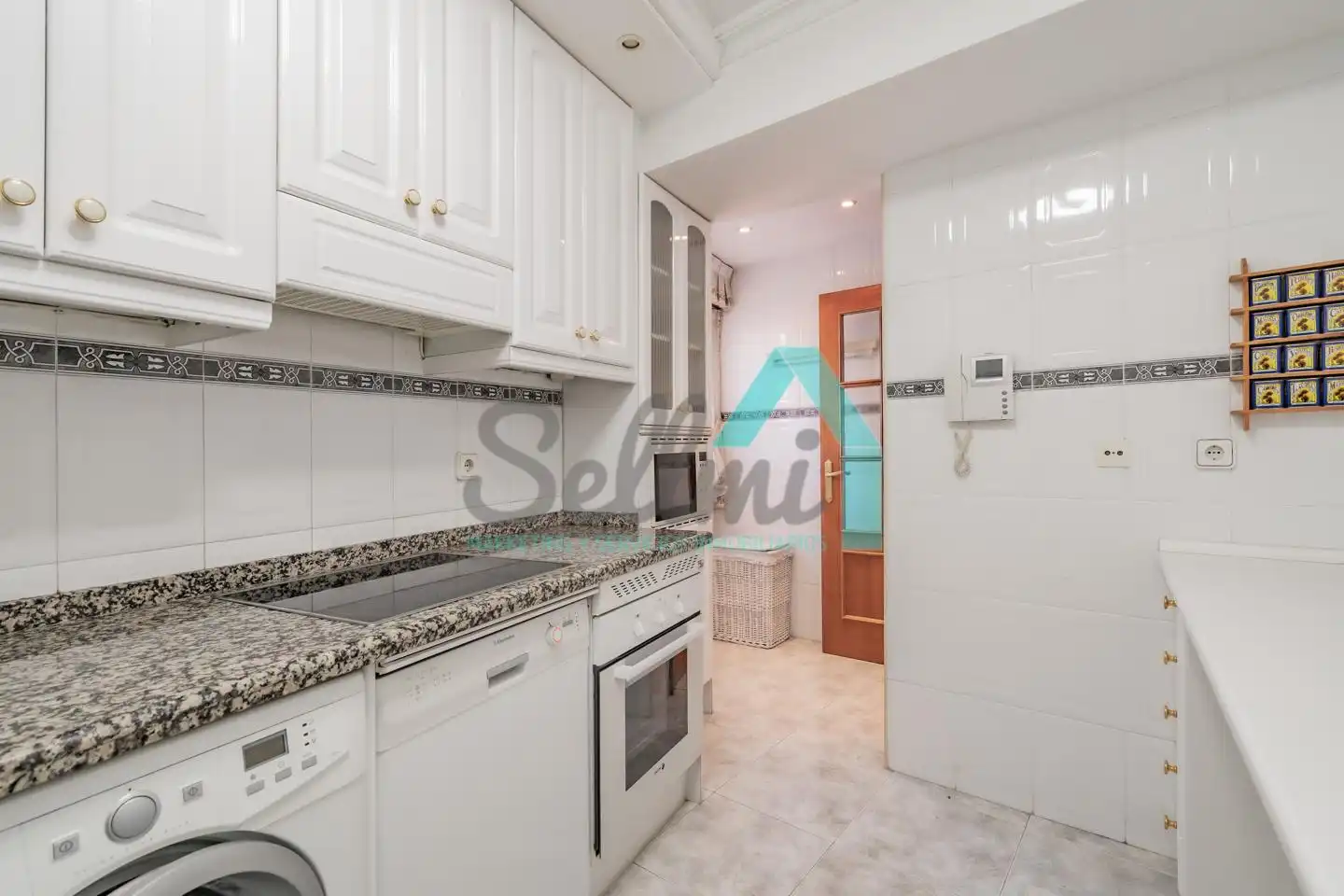 Dúplex de alquiler en Calle la Lila, Salesas - Foncalada - Campoamor