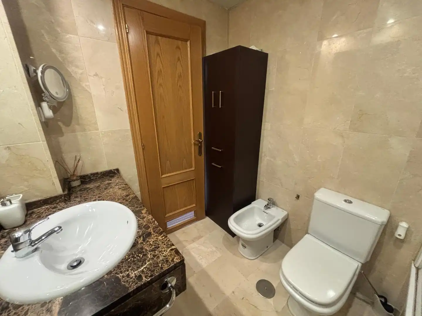 Baño de Apartamento en venta en Benalmádena con Aire acondicionado, Calefacción y Jardín privado