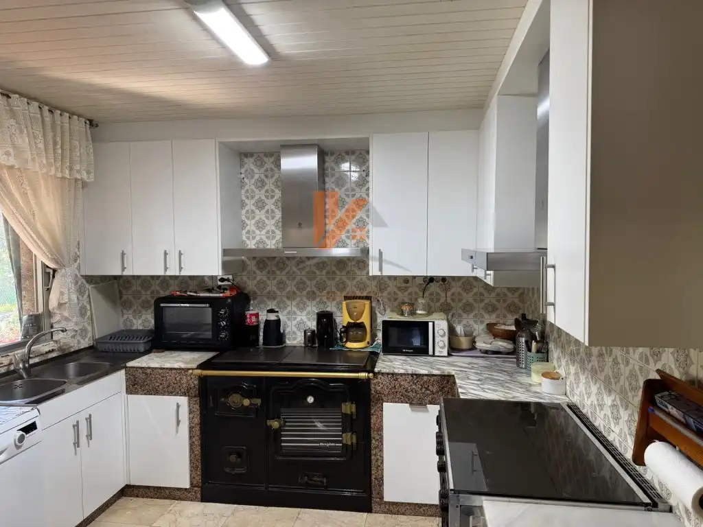 Cocina de Casa o chalet en venta en A Estrada  con Jardín privado, Horno y Balcón