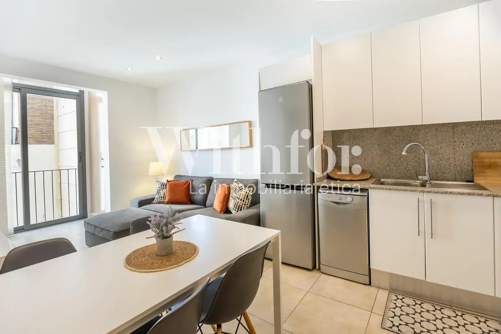 Exterior view of Flat for sale in Barcelona  with Air Conditioner, Heating and Parquet flooring