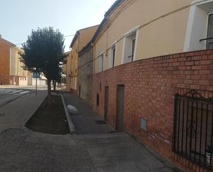 Vista exterior de Casa o xalet en venda en Calatayud amb Aire condicionat, Calefacció i Terrassa