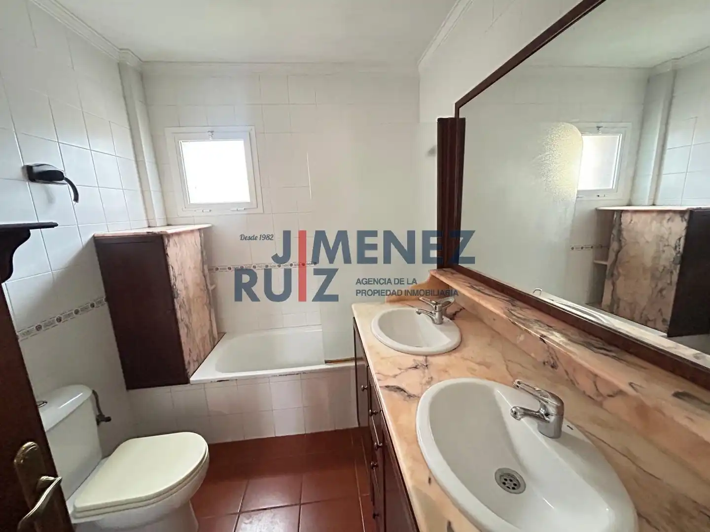 Bathroom of Detached homes for sale in Chiclana de la Frontera  with Terrace