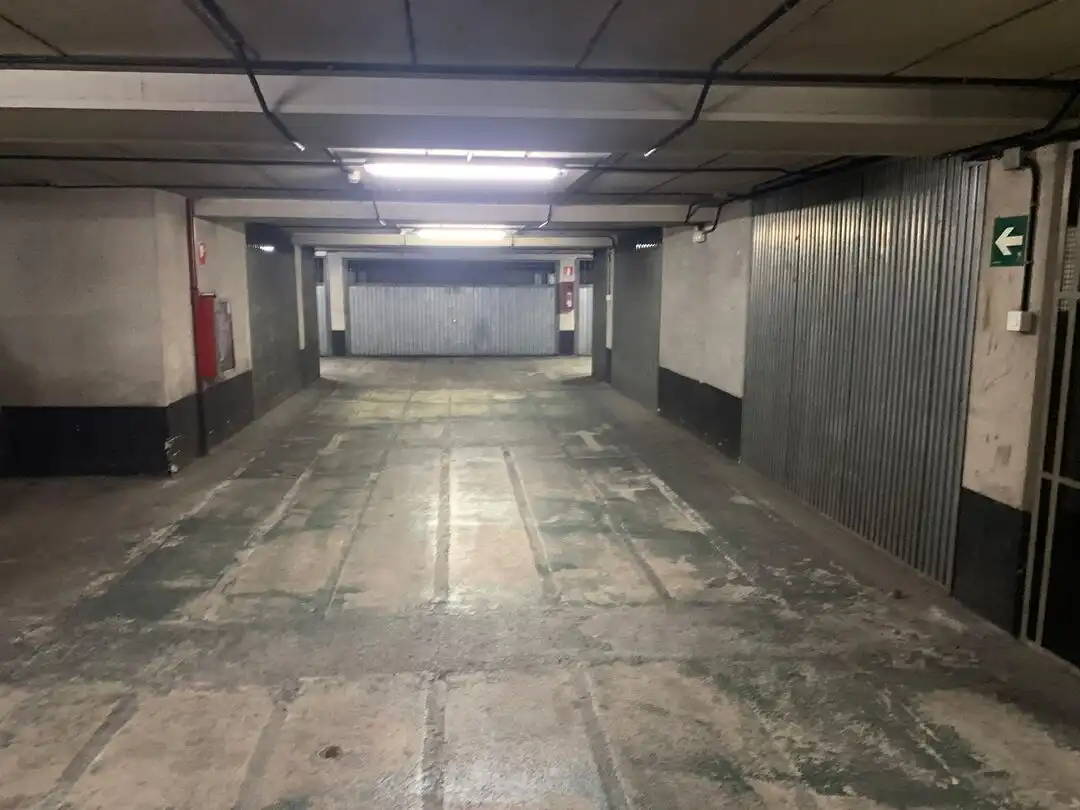 Parkplatz von Garage zum Verkauf in Bilbao 