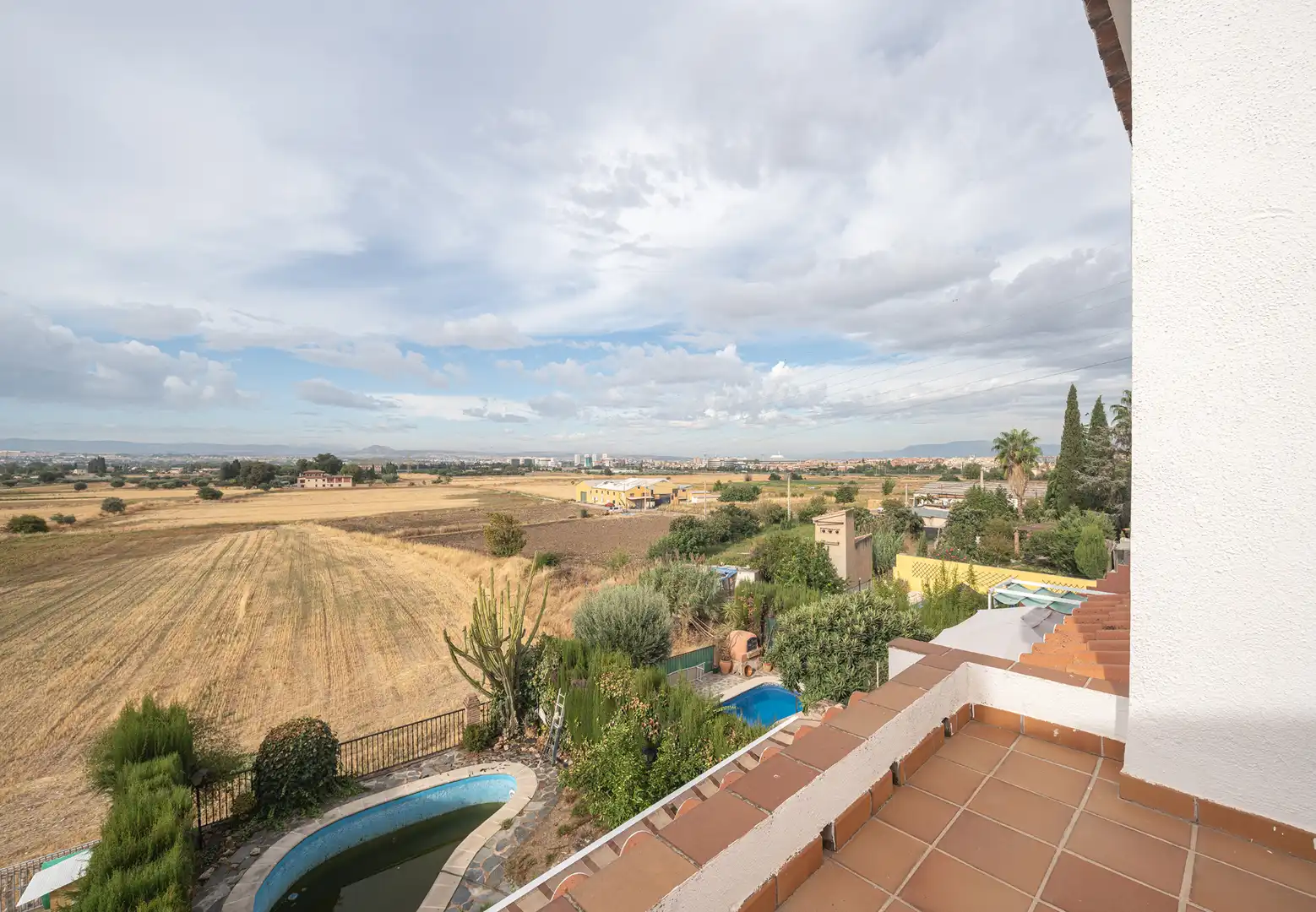 Garden of Houses for sale in Genil
