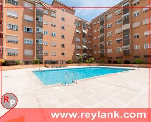 Piscina de Pis en venda en Coslada amb Aire condicionat, Calefacció i Parquet