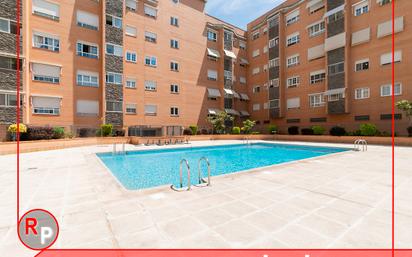 Swimming pool of Flat for sale in Coslada  with Air Conditioner, Heating and Parquet flooring