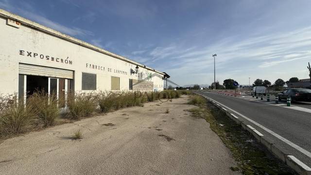 Nave industrial en Venta en Sant Joan de l'Ènova