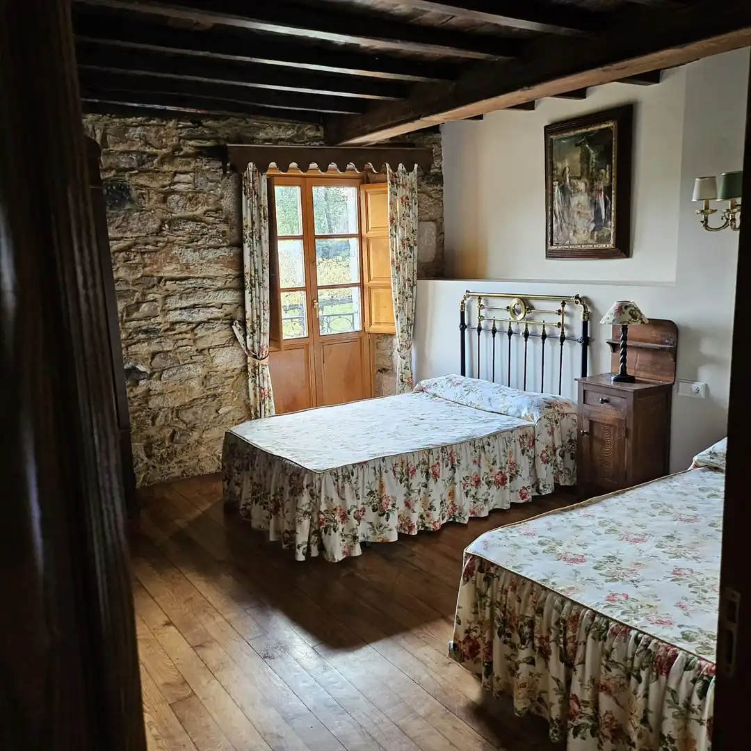 Schlafzimmer von Country house zum Verkauf in Arzúa mit Klimaanlage, Heizung und Privatgarten