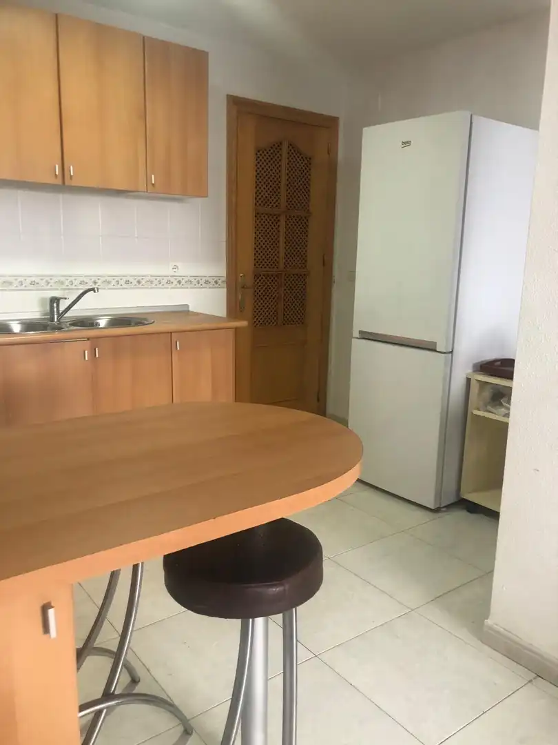 Küche von Wohnung zum Verkauf in Sorvilán mit Klimaanlage und Möbliert