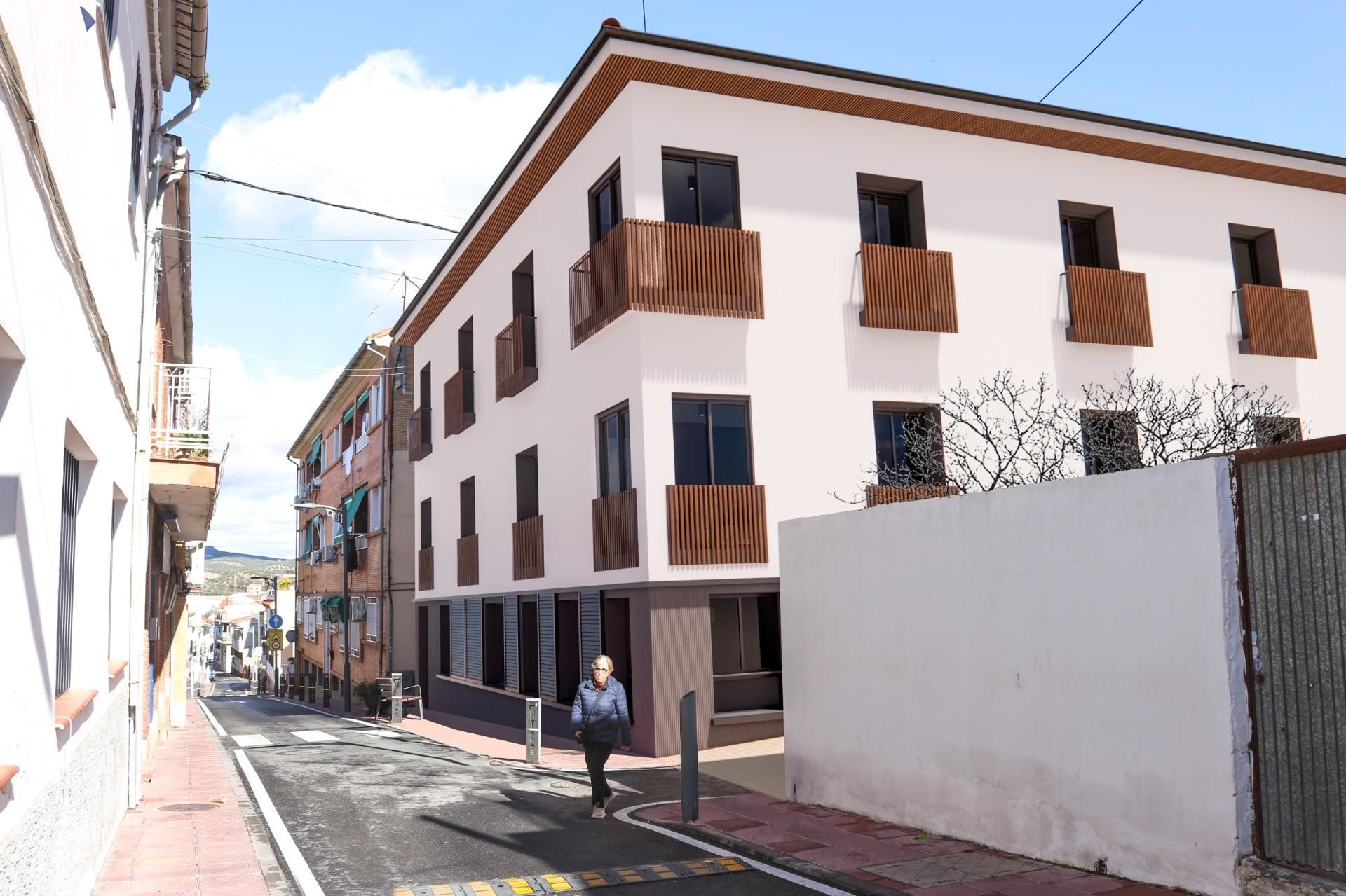 Exterior view of Flat for sale in Pulianas  with Air Conditioner and Heating