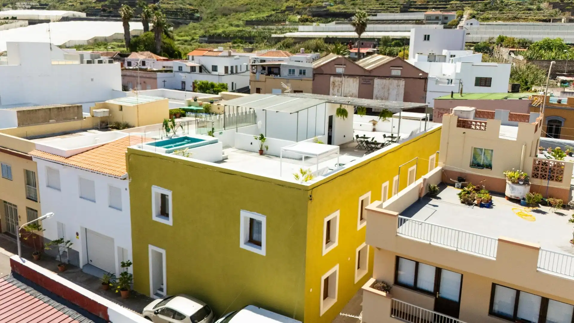 Vista exterior de Casa o xalet en venda en Los Silos amb Aire condicionat, Terrassa i Moblat