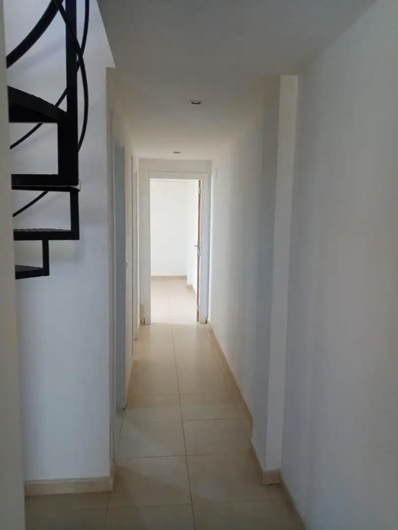Dúplex de alquiler en Almoines con Aire acondicionado, Terraza y Amueblado