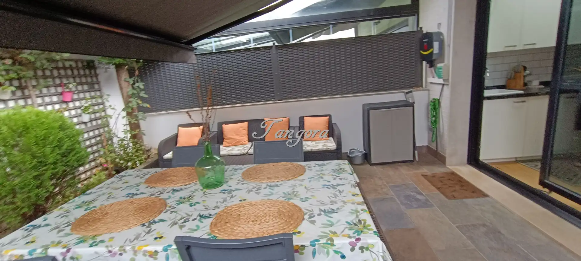 Terrassa de Casa adosada en venda en Sopela amb Calefacció, Jardí privat i Parquet