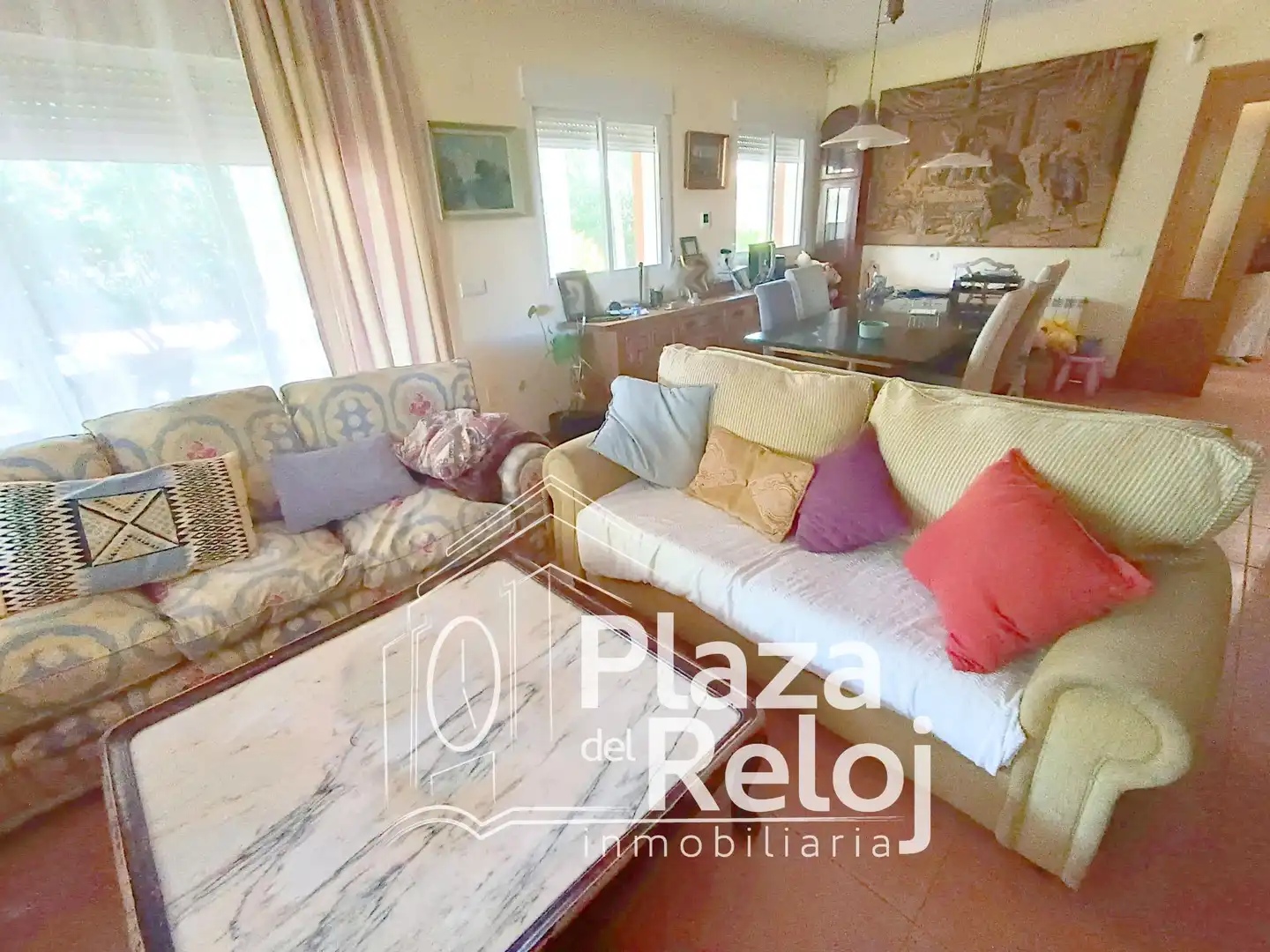 Sala de estar de Casa o chalet en venta en Cazalegas con Calefacción, Jardín privado y Piscina