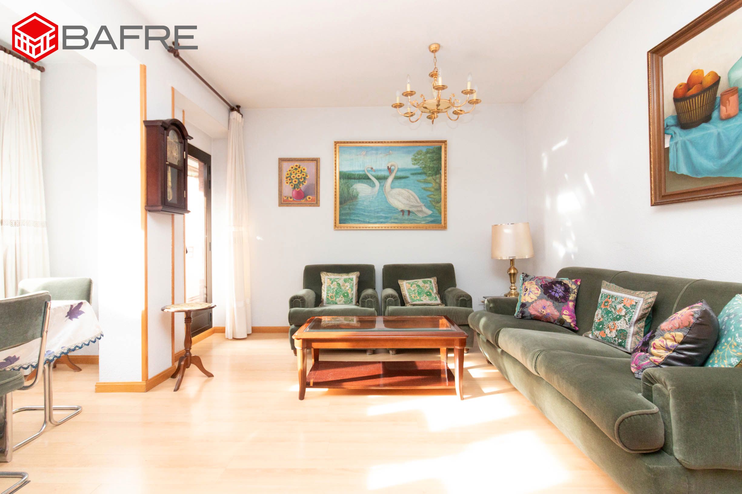 Living room of Flat for sale in  Madrid Capital  with Air Conditioner, Heating and Terrace