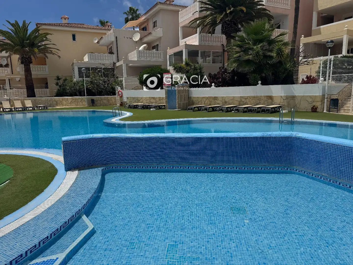 Piscina de Piso de alquiler en Arona con Terraza, Piscina y Amueblado