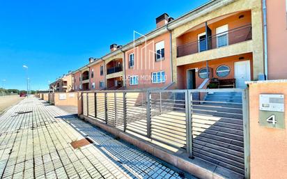 Exterior view of Single-family semi-detached for sale in Doñinos de Salamanca  with Terrace