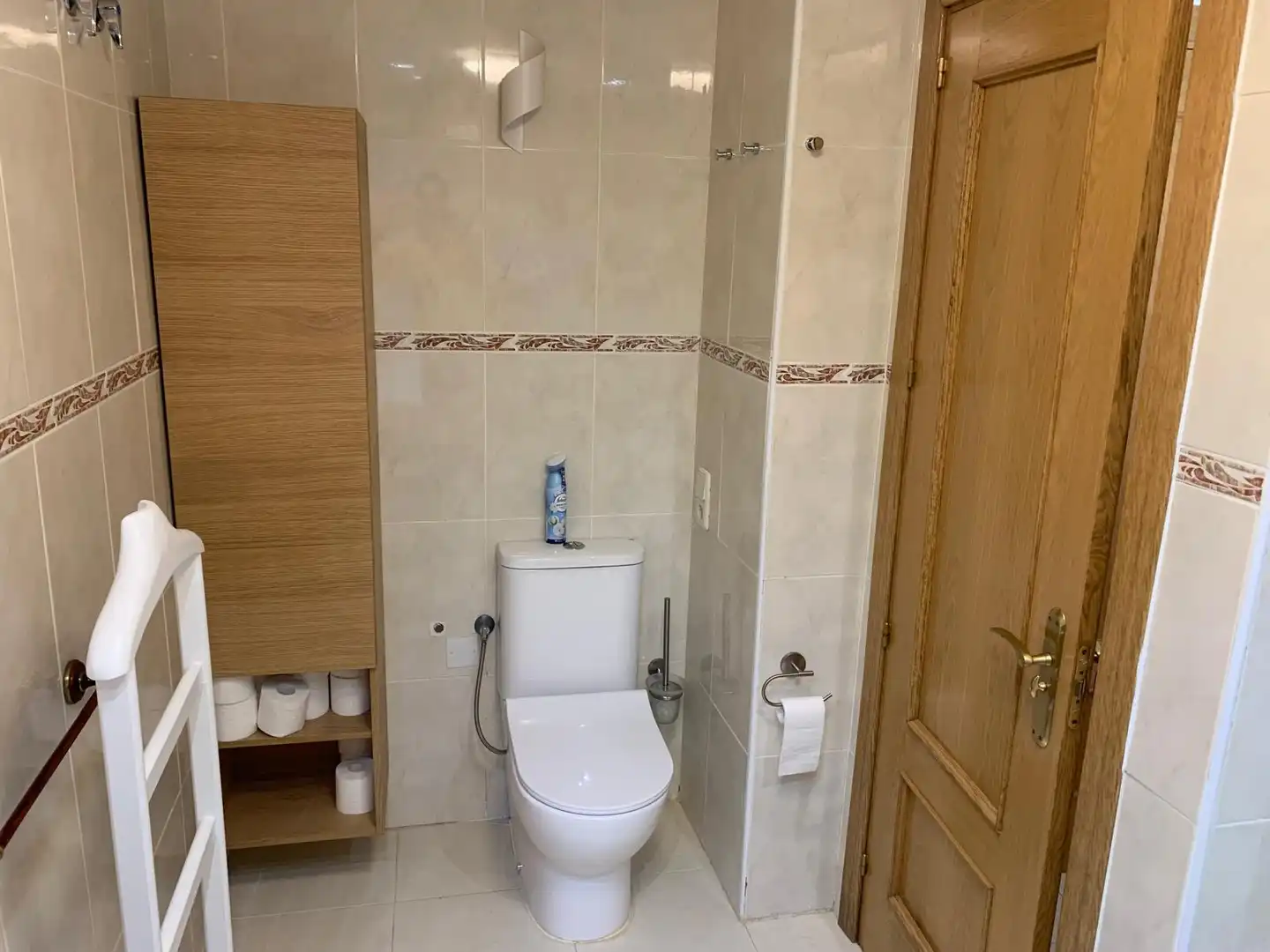 Baño de Dúplex en venta en Roses con Terraza, Piscina y Horno