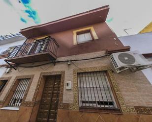 Exterior view of Flat for sale in  Sevilla Capital