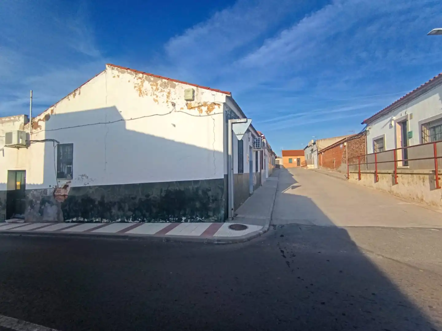 Exterior view of Houses for sale in Puertollano
