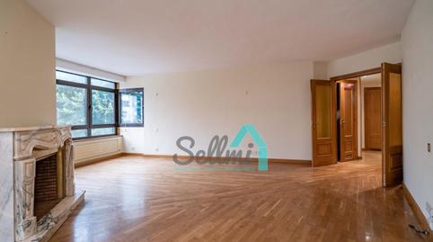 Foto 3 de Piso en venta en Calle Marqués de Teverga, Plaza de América, Asturias