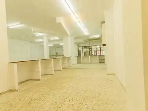 Geschaftsraum zur Miete in  Palma de Mallorca mit Klimaanlage, Heizung und Alarm