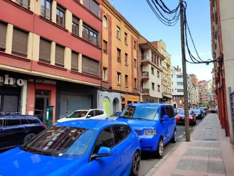 Exterior view of Flat for sale in León Capital   with Heating and Private garden