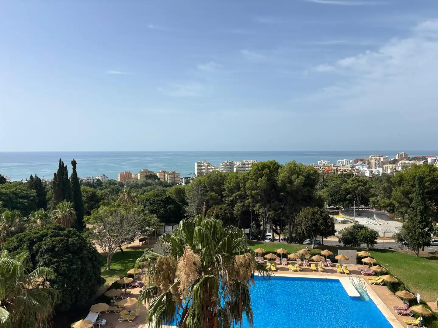 Apartament amb piscina en venda a Avenida Gamonal