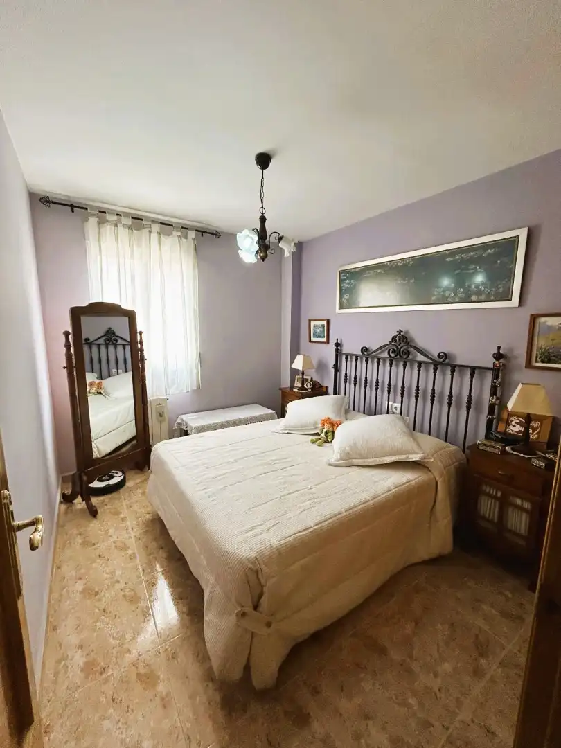 Habitación de Casa adosada en venta en Manises con Terraza