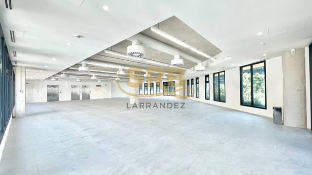 Oficina en Alquiler en Carrer de Tànger en El Parc i la Llacuna del Poblenou