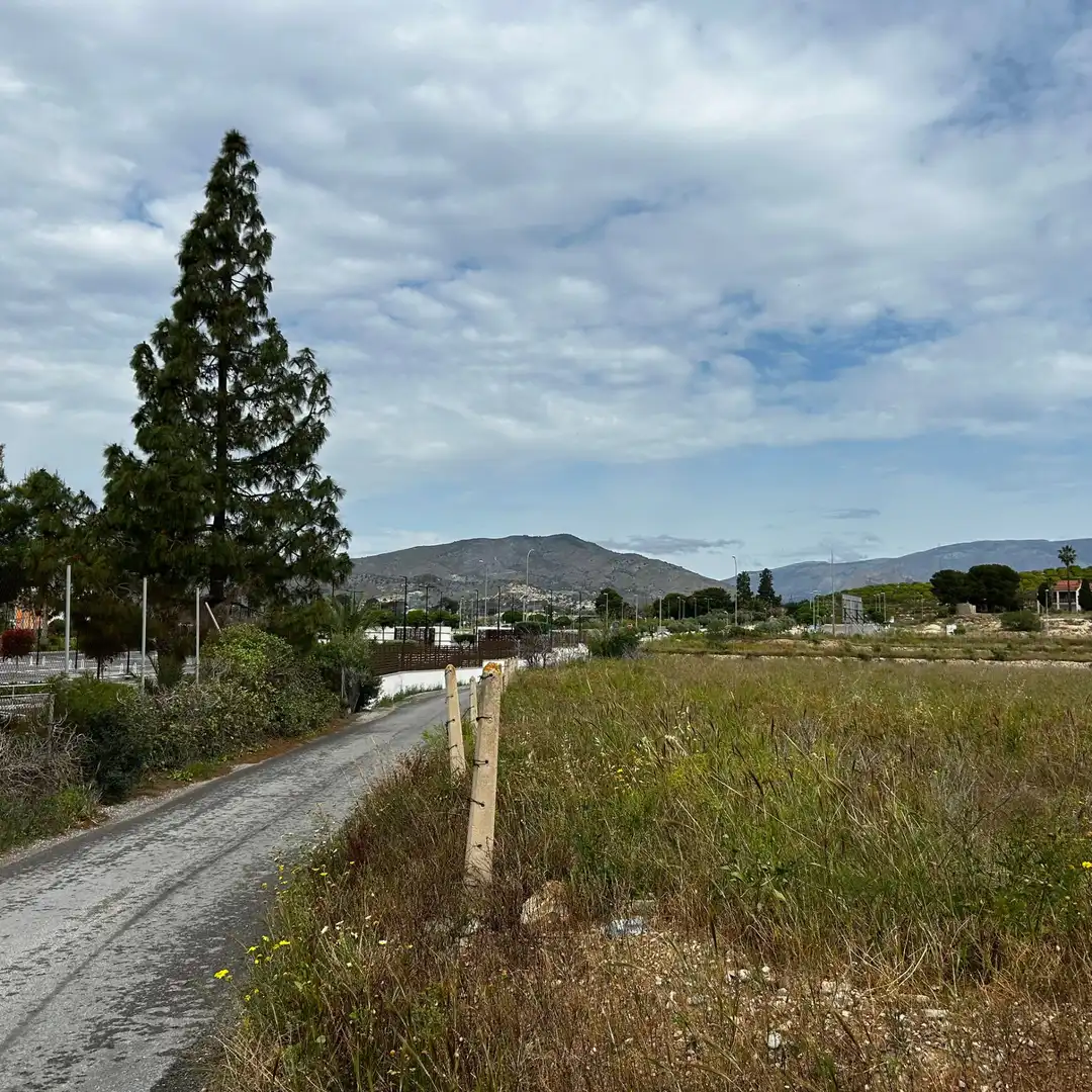 Außenansicht von Fabrik Grundstücke zum Verkauf in Villajoyosa / La Vila Joiosa