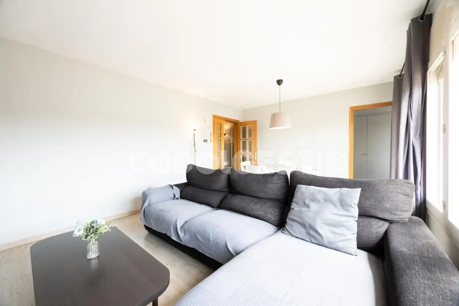 Sala de estar de Piso en venta en Manlleu con Terraza y Balcón