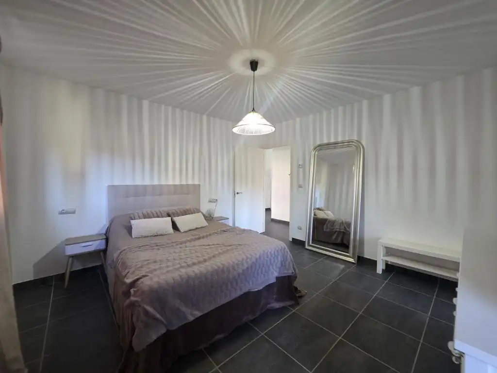 Habitación de Casa o chalet en venta en Boiro con Calefacción, Jardín privado y Parquet