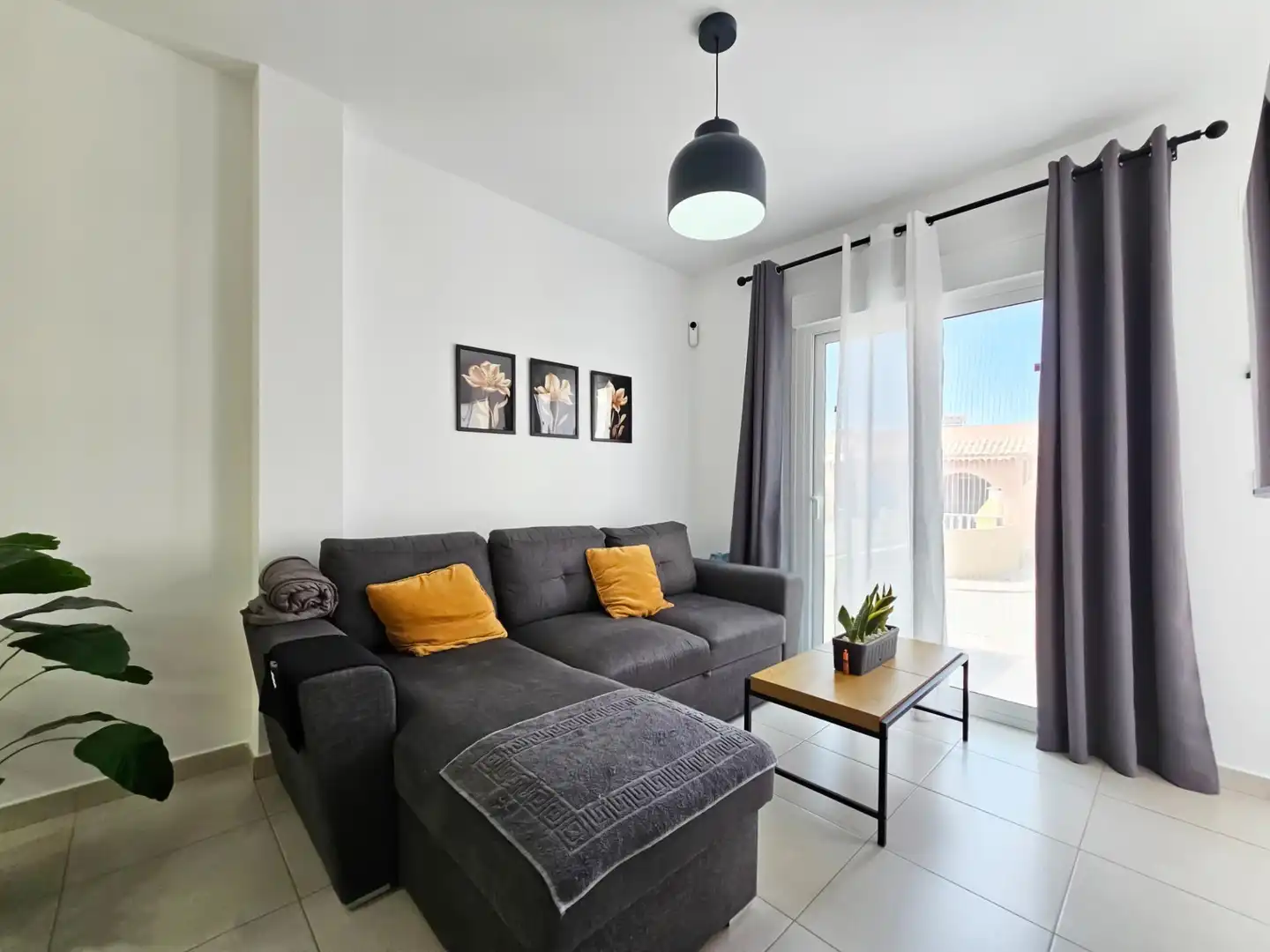 Living room of Houses for rent in Santa Pola  with Air Conditioner, Heating and Private garden