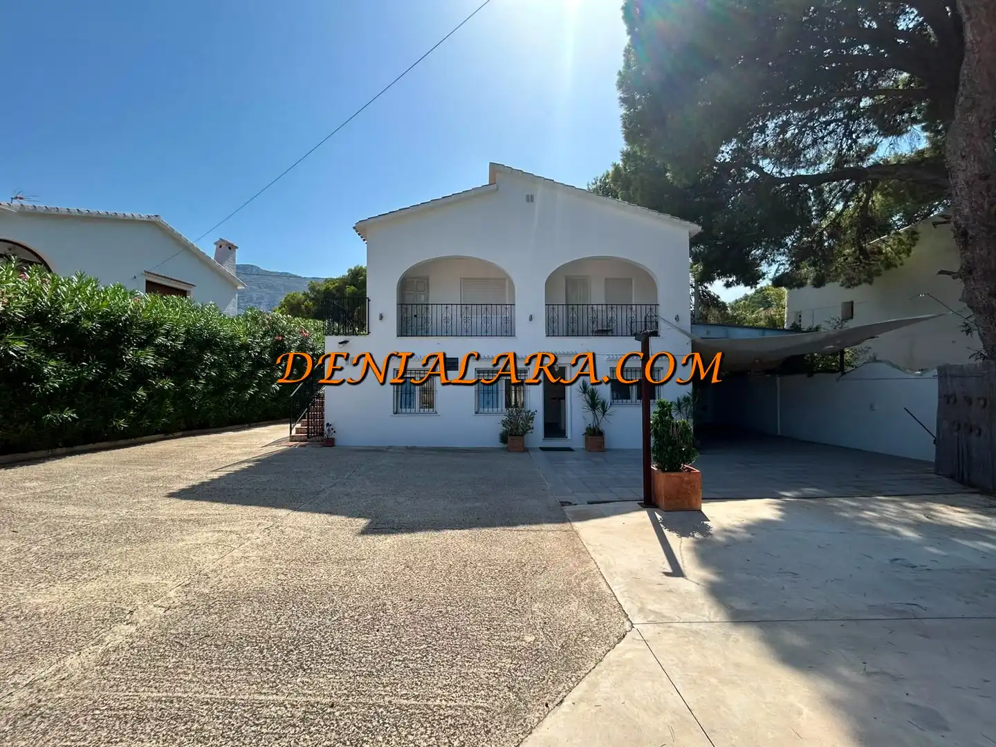 Exterior view of Houses for sale in Dénia  with Terrace, Storage room and Furnished