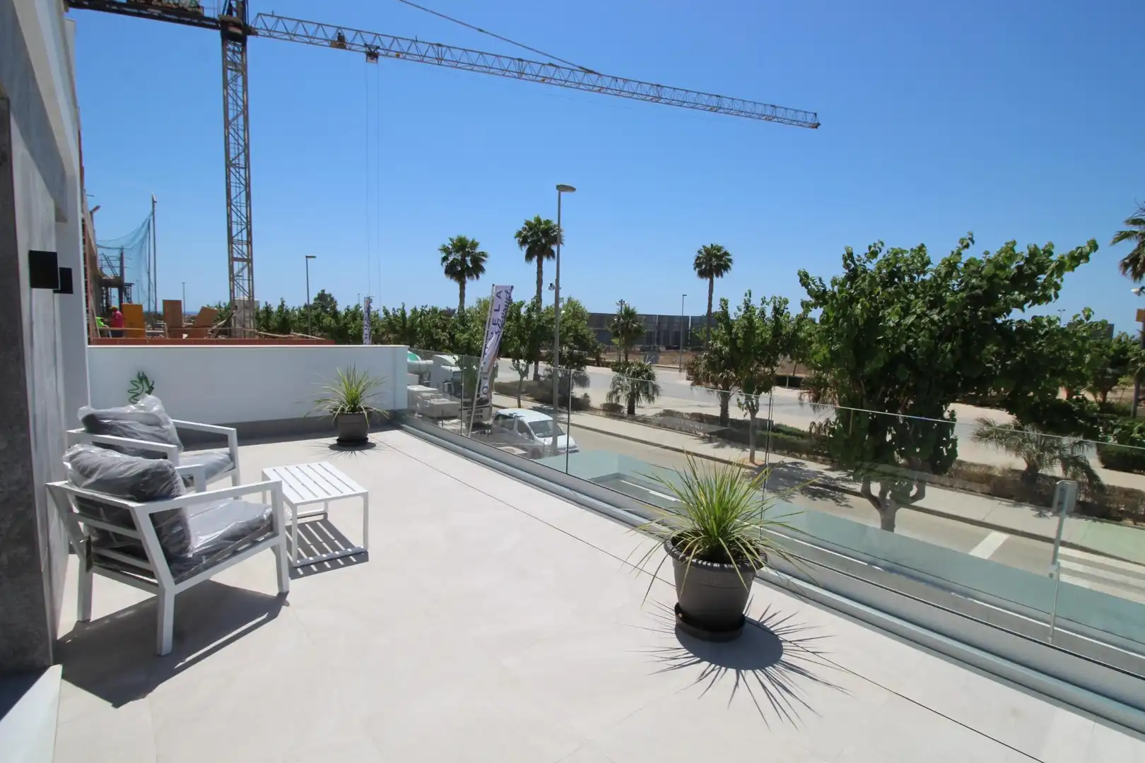 Terraza de Casa adosada en venta en Pilar de la Horadada con Jardín privado, Piscina y Amueblado