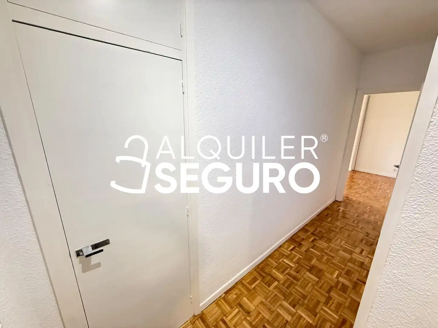 Flat for rent in Madrid  with Air Conditioner and Terrace