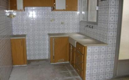 Kitchen of Single-family semi-detached for sale in Alzira  with Alarm