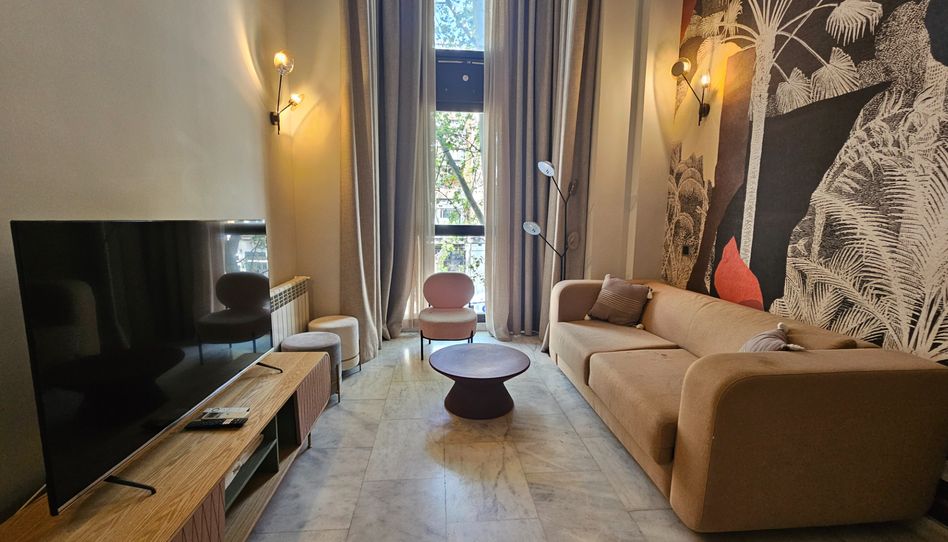 Foto 1 de Piso en venta en Recoletos, Madrid